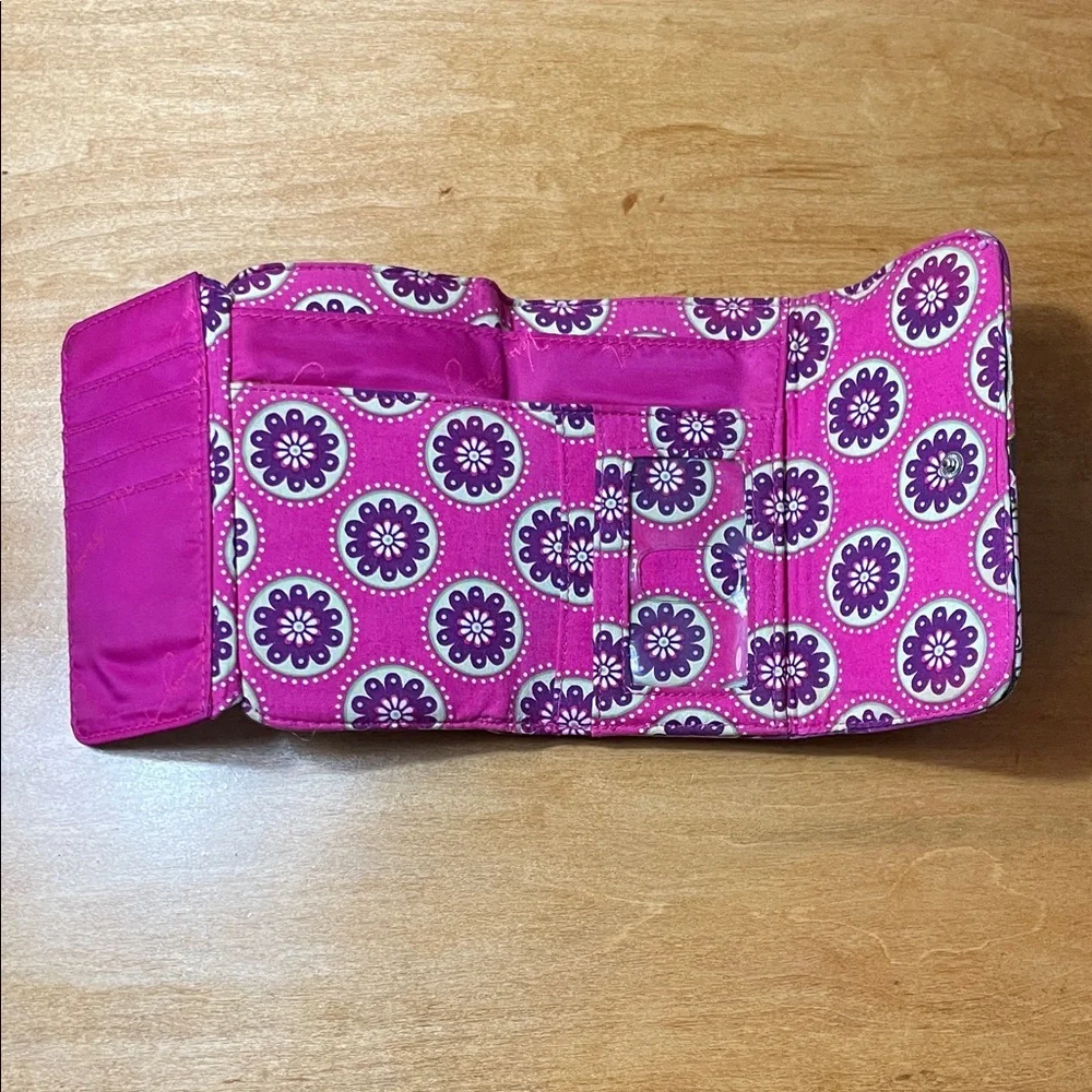 Vera Bradley Pink Paisley Pattern Quilted Wallet - Picture 6 of 8